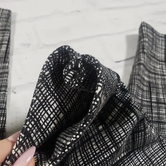 Cato Woman Black and White Sketchy Plaid Trouser Pants Size 16W - Picture 15 of 15